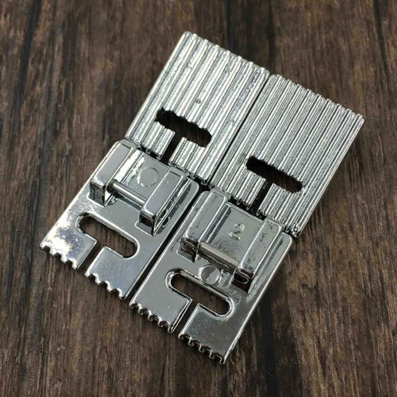 

Tucker Presser Foot Suitable for Domestic Multifunction Sewing Machines 5/7/9 Grooves