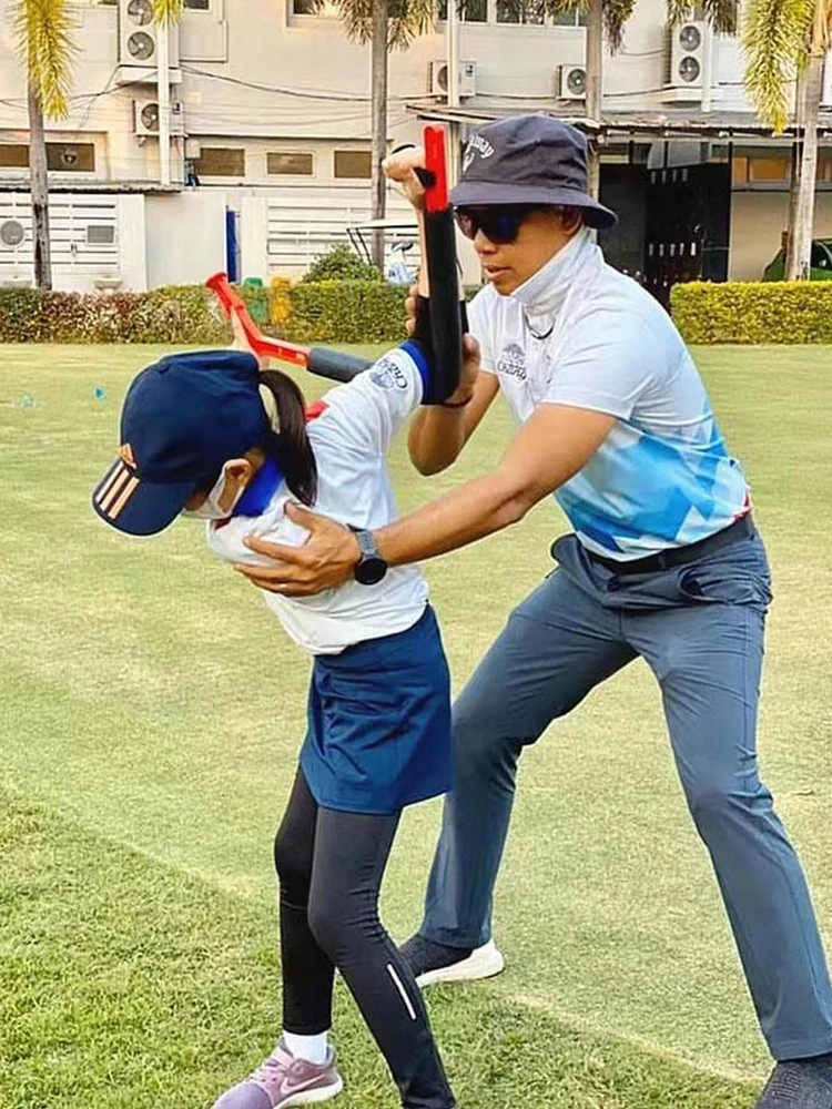 Спиннер для гольфа тренажер качели тренировок в помещении корректор движения