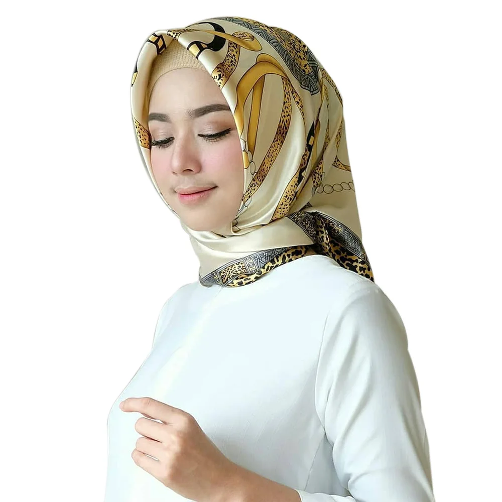 

Leopard chain print big square scarf 90cm bandana scarf in stock