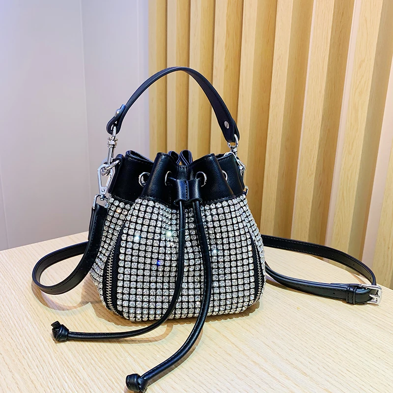 

New Rhinestone Drawstring Bucket Bag Female Flash Diamond Hand Bag Crossbody Shoulder Bag Ladies Totes Messenger Pumpkin Bag