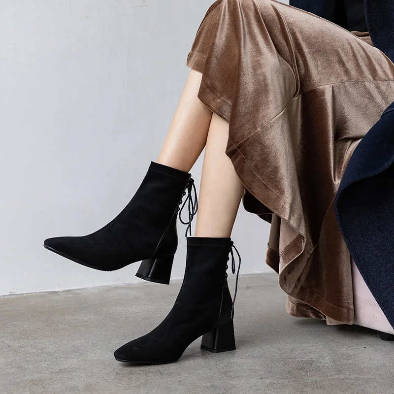 

2020 New Square Head Suede Back Lace Thick Heel Short Boots Autumn Korean Style Temperament Versatile Middle Heel Boots Women
