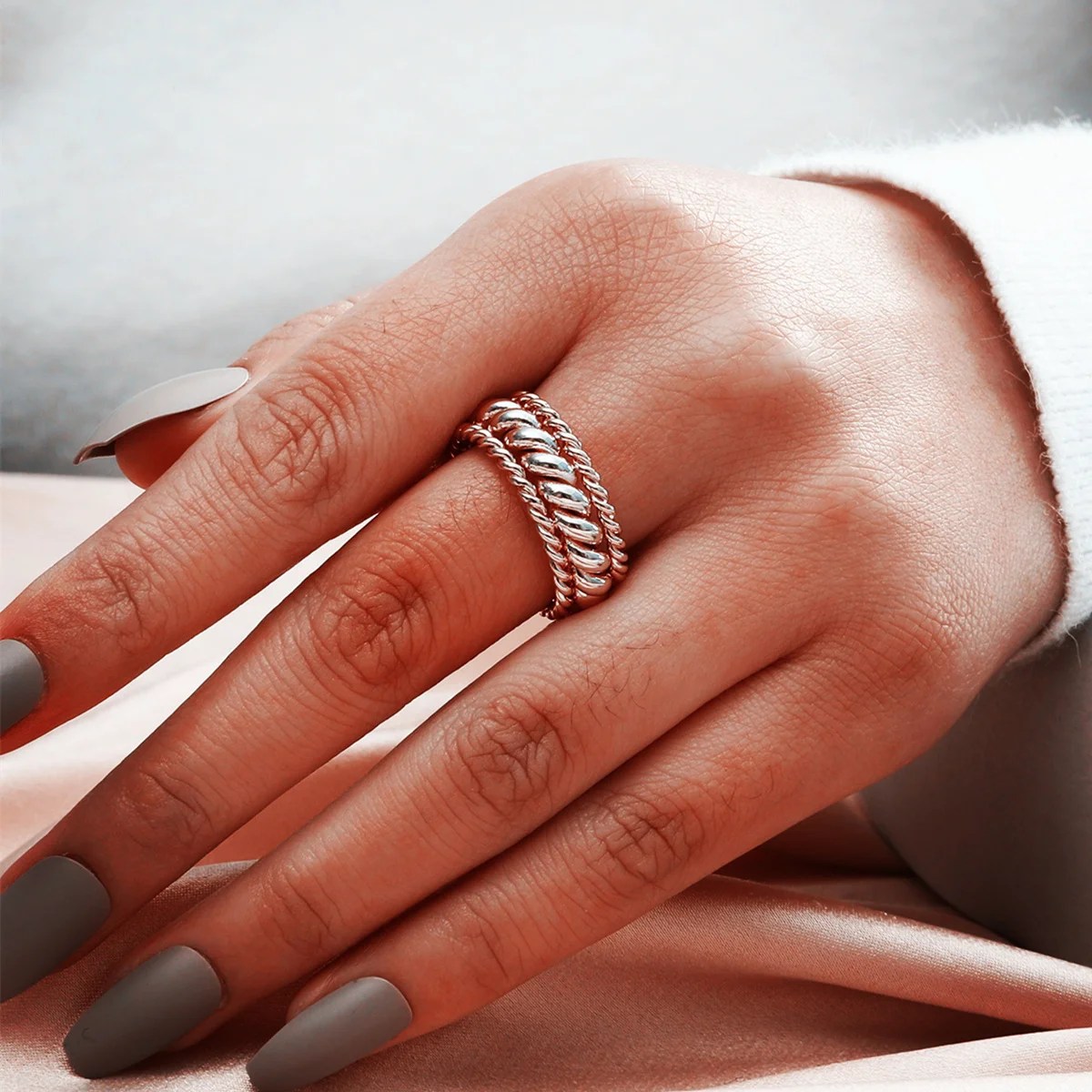 

MOREDEAR Fashion Silver Adjustable Size Ring For Women