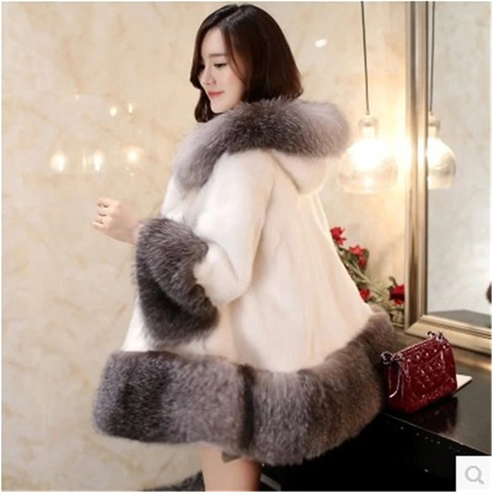 2023 New Winter Imitation Fur Imitation Fox Fur Collar Whole Mink Mid-length Fashion Mink Fur Hooded Jacket Women Wide-waisted