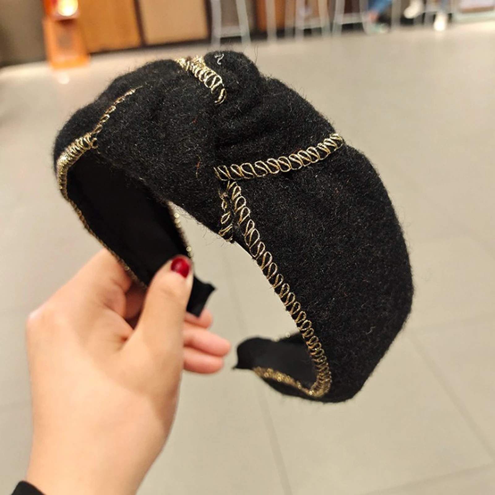 

PROLY New Fashion Women Hairband Warm Winter Headband Adult Vintage Golden Trim Top Quality Turban Hair Accessories