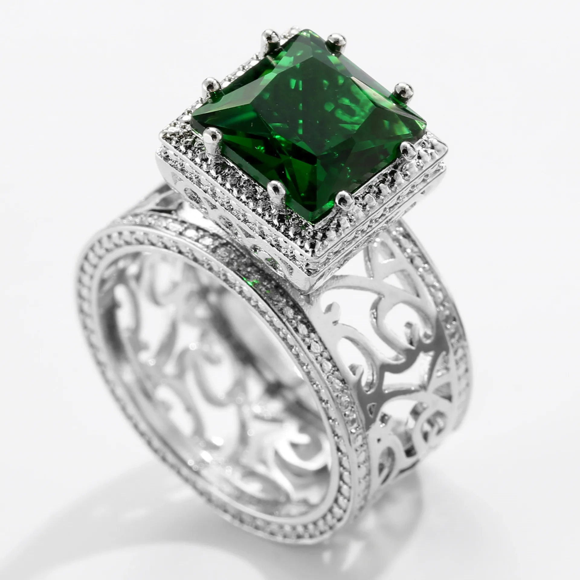 

Foydjew New Emerald Princess Square Diamond Zircon Rings European American Exaggerated Cage Work Hollowed Double-layer Ring