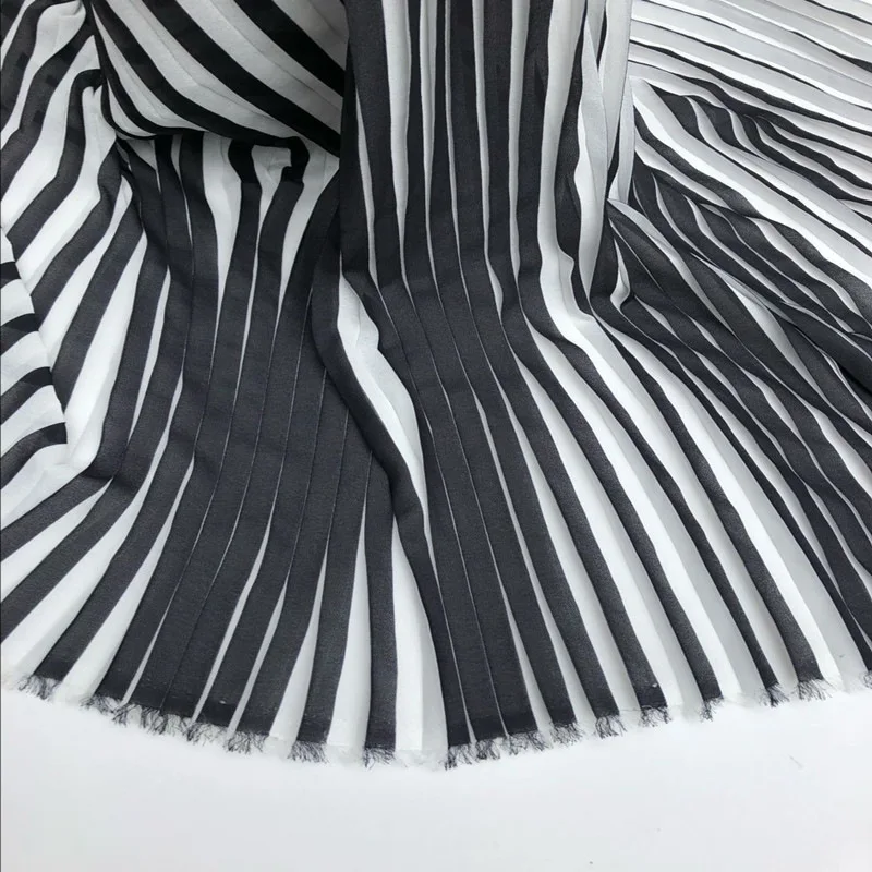 Темно синяя полосатая плиссированная шифоновая ткань 100% полиэстер 150 см ширина