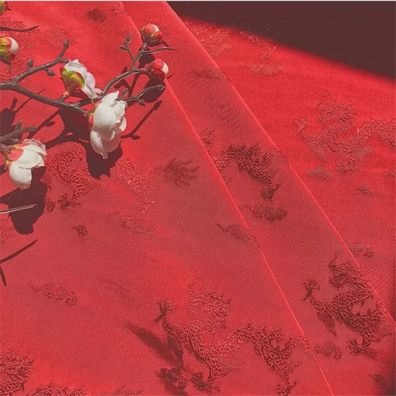 Китайская традиционная шелковая/хлопковая ткань для свадебной одежды с жаккардовым рисунком дракона, красная ткань для рукоделия.