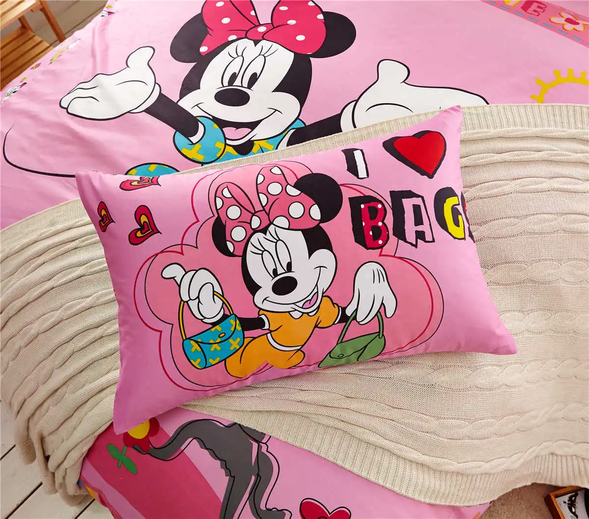 Наволочка Disney из 100% хлопка 1 шт. мультяшный красный Микки и Минни домашний