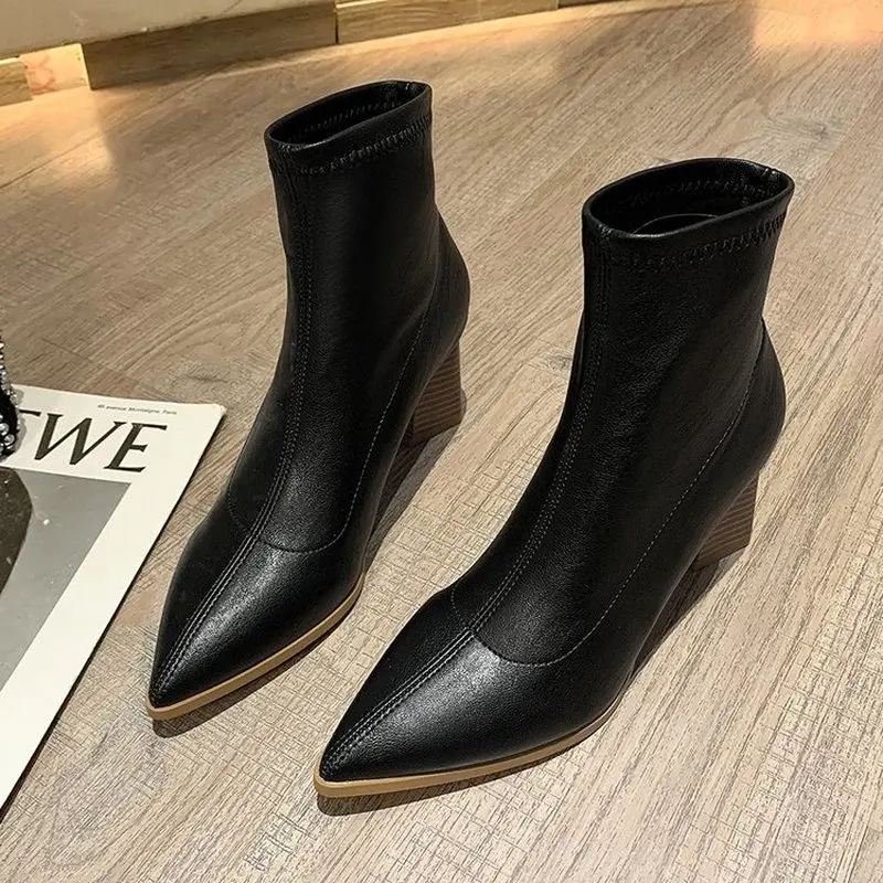 

Women High quality leather boots Autumn Winter Fashion High heel Set foot Wear-resistant non-slip Comfortable Women Ankle boots