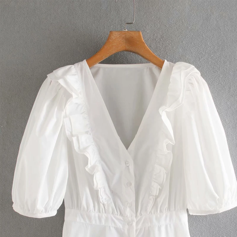 Женское платье миди на пуговицах однотонное белое трапеция с V образным вырезом