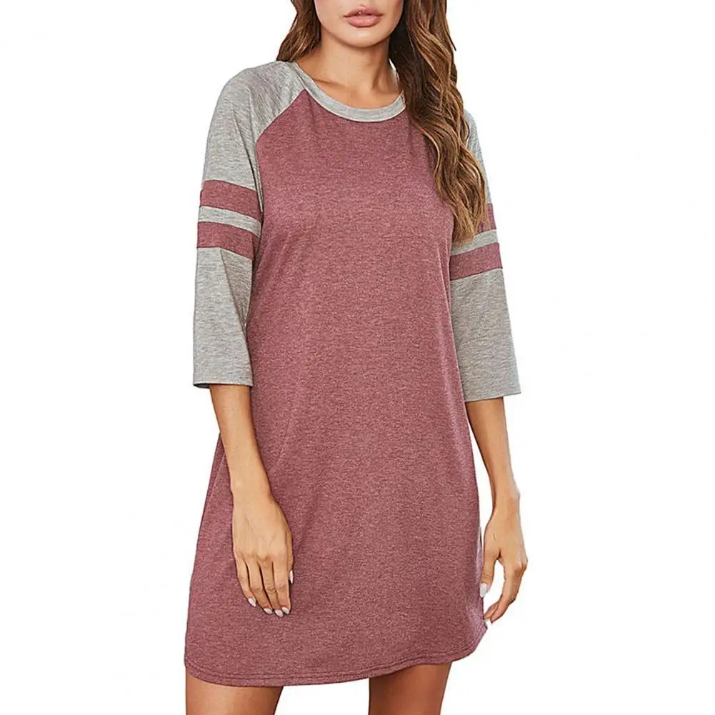 

Женская ночная сорочка с рукавом 3/4 и круглым вырезом