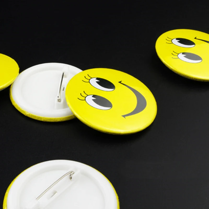 4.5 см 1 шт./лот Кнопка смайлик брошь лица открытые глаза весело знак улыбка ребенка