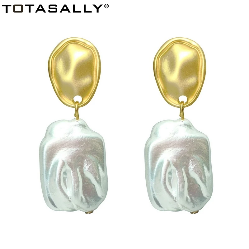 

TOTASALLY Women Imitation Pearl Earrings Baroque Style Irregular Pearl Statement Earrings Women Vintage Earrings Party Jewelry