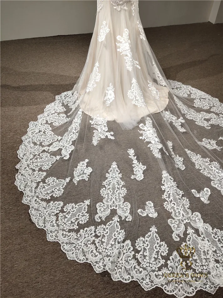 

Mermaid dress spaghetti straps luxury beach top quality wedding dress