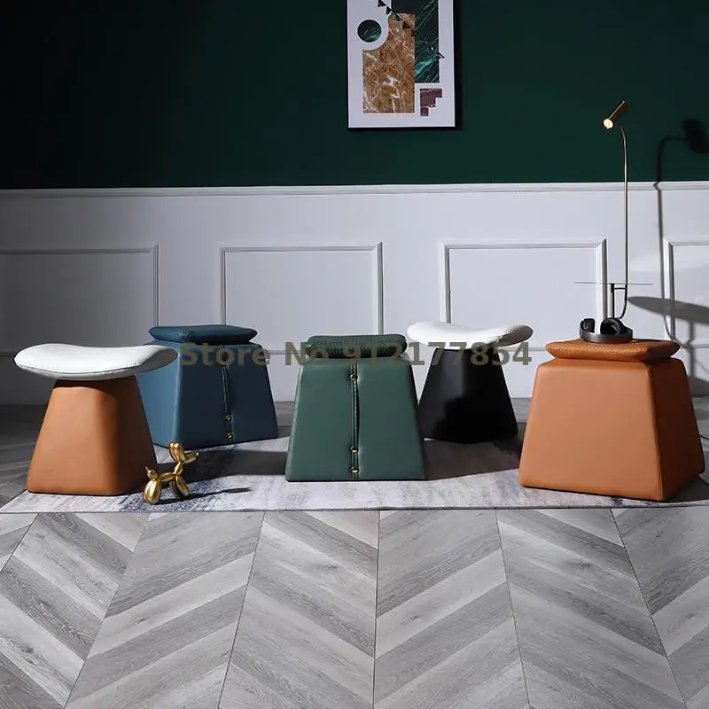 Скандинавский туалетный табурет из кожи одноразовый для смены обуви итальянский