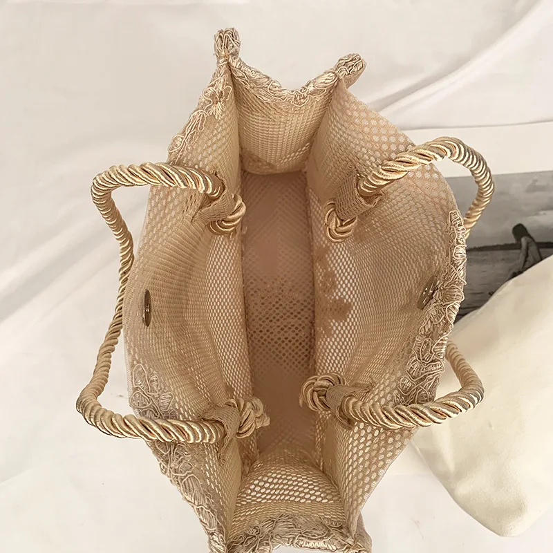 

2021 Big Fashion Shoulder Bag Women's Handbags Casual Totes Embroidered Hollow Vintage Designer Straw Beach Ladies Lace New Bags