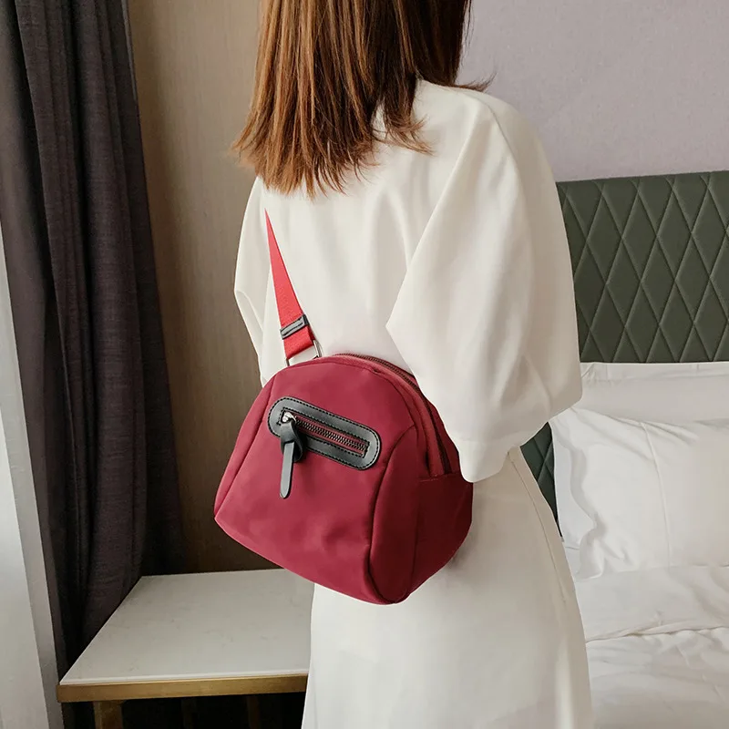 

Crossbody Women's Bag 2021 Fashion Small Square Bag Lady Solid Color Messenger Bag Ladies Pocket Shoulder Bags Oxford Zipper