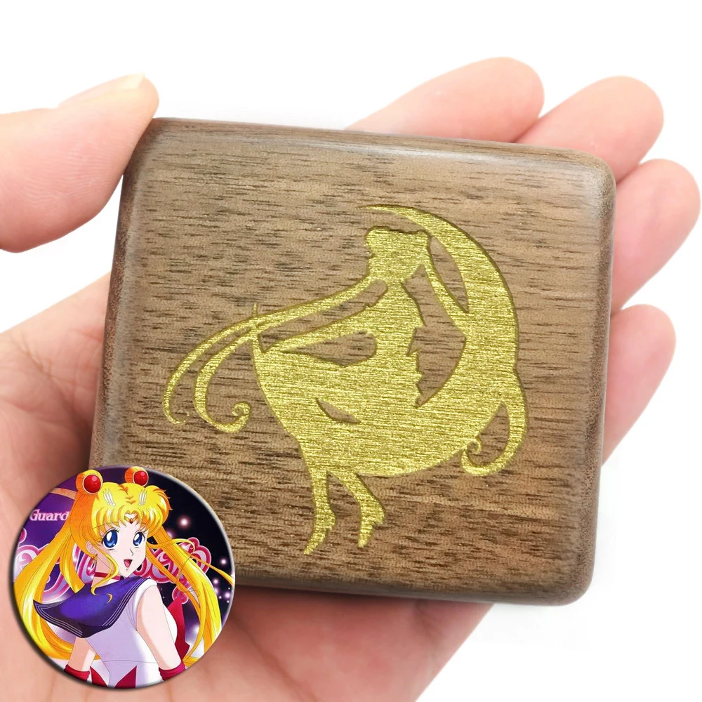 Деревянная музыкальная шкатулка Сейлор Мун ручной работы подарок на день