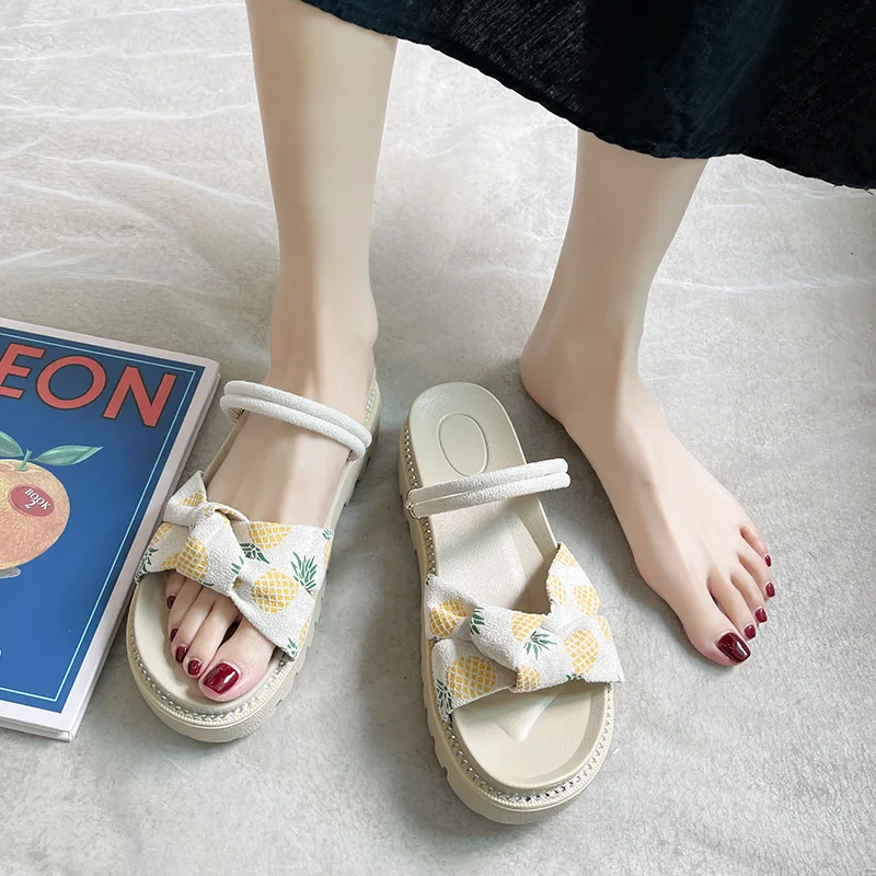 

Flat Shoes Female Lady Summer Clogs Woman Ladies' Slippers Pantofle Med Platform Luxury Slides Girl Beach 2021 Designer Soft Sca