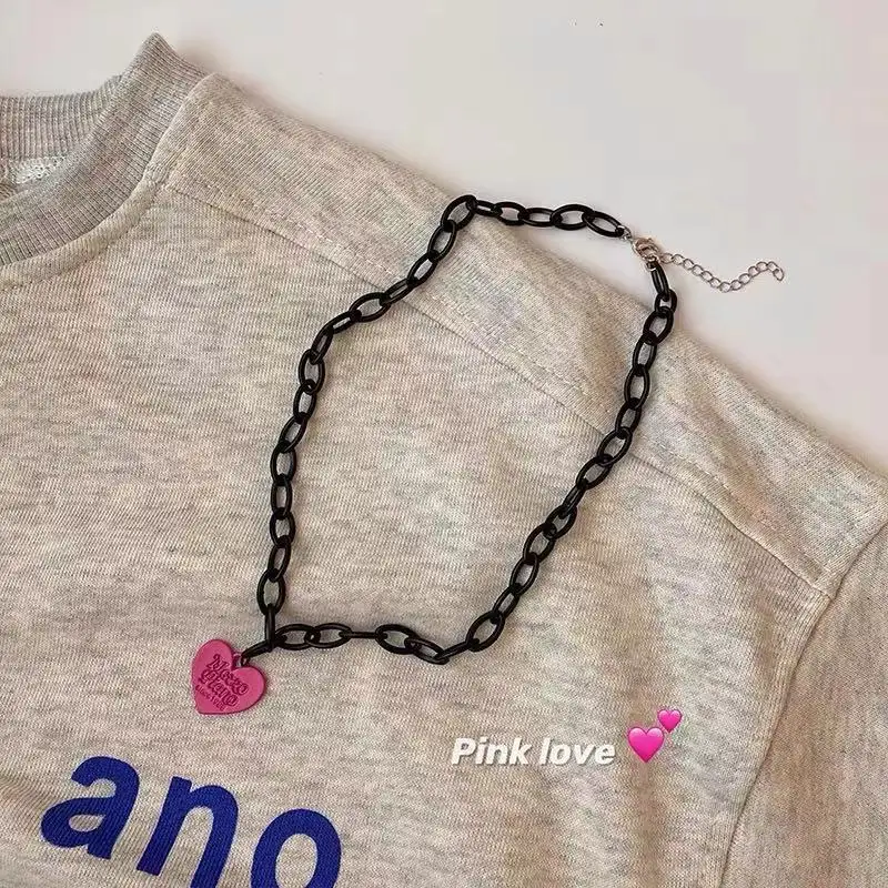 

2021 new chain on women's neck sweater chain pink heart pendant gothic jewelry women neck pendant aesthetic female chain