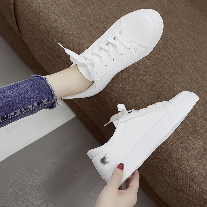 

Women Vulcanize Shoes Classic Heart-shaped Love Pattern Design Casual Shoes Female Lace Up Women's Sport Shoes Tenis Feminino