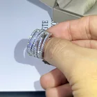 Женское золотое кольцо с кристаллами, 18 к