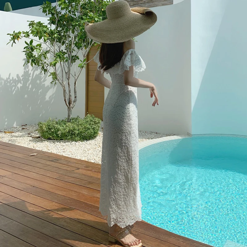 Длинное женское белое кружевное тонкое платье Лето 2022 макси с открытыми плечами