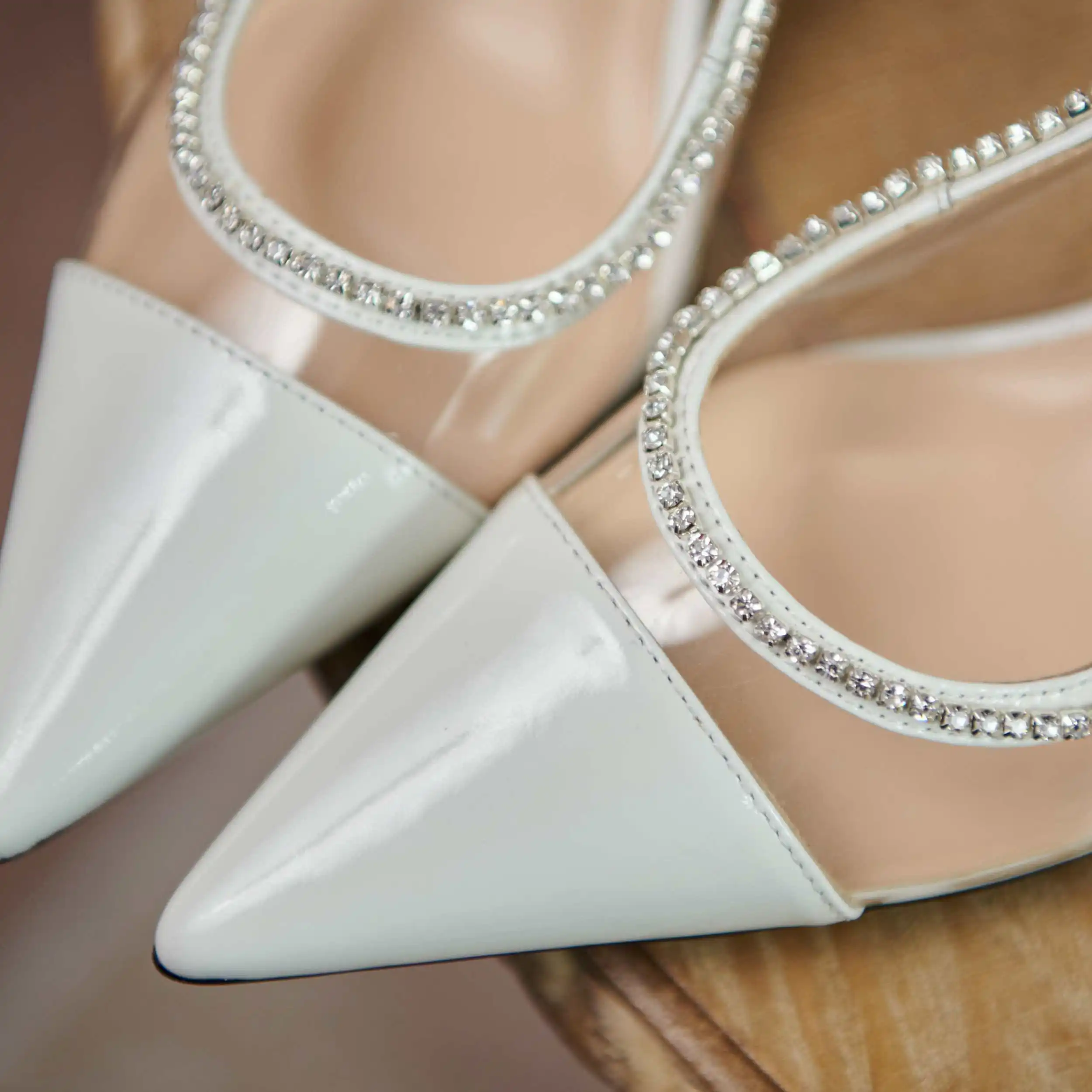 

Krazing pot large size genuine leather pointed toe high heels shallow rhinestone sweet girl dating slip on summer sandals L2f2