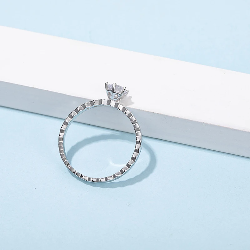 

Knobspin 100% 925 Sterling Silver Real 0.5 Carat D Color Moissanite Wedding Rings For Women Anniversary Gift Fine Jewelry Gift