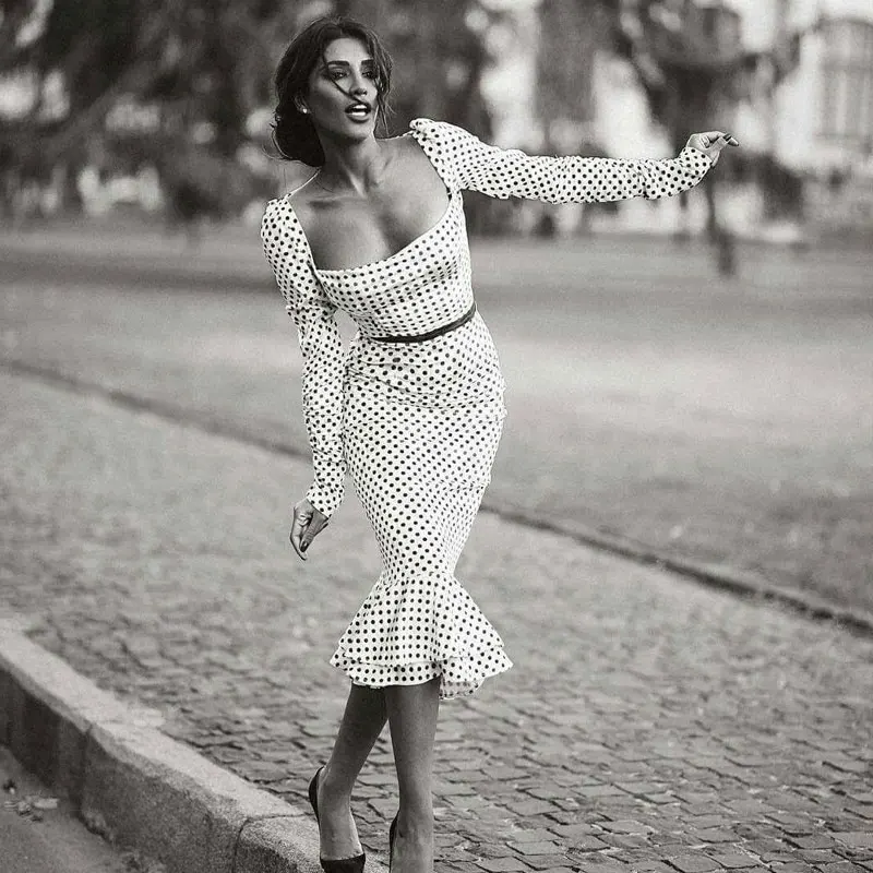 Женское вечернее облегающее платье в горошек Черное длинное пикантное с