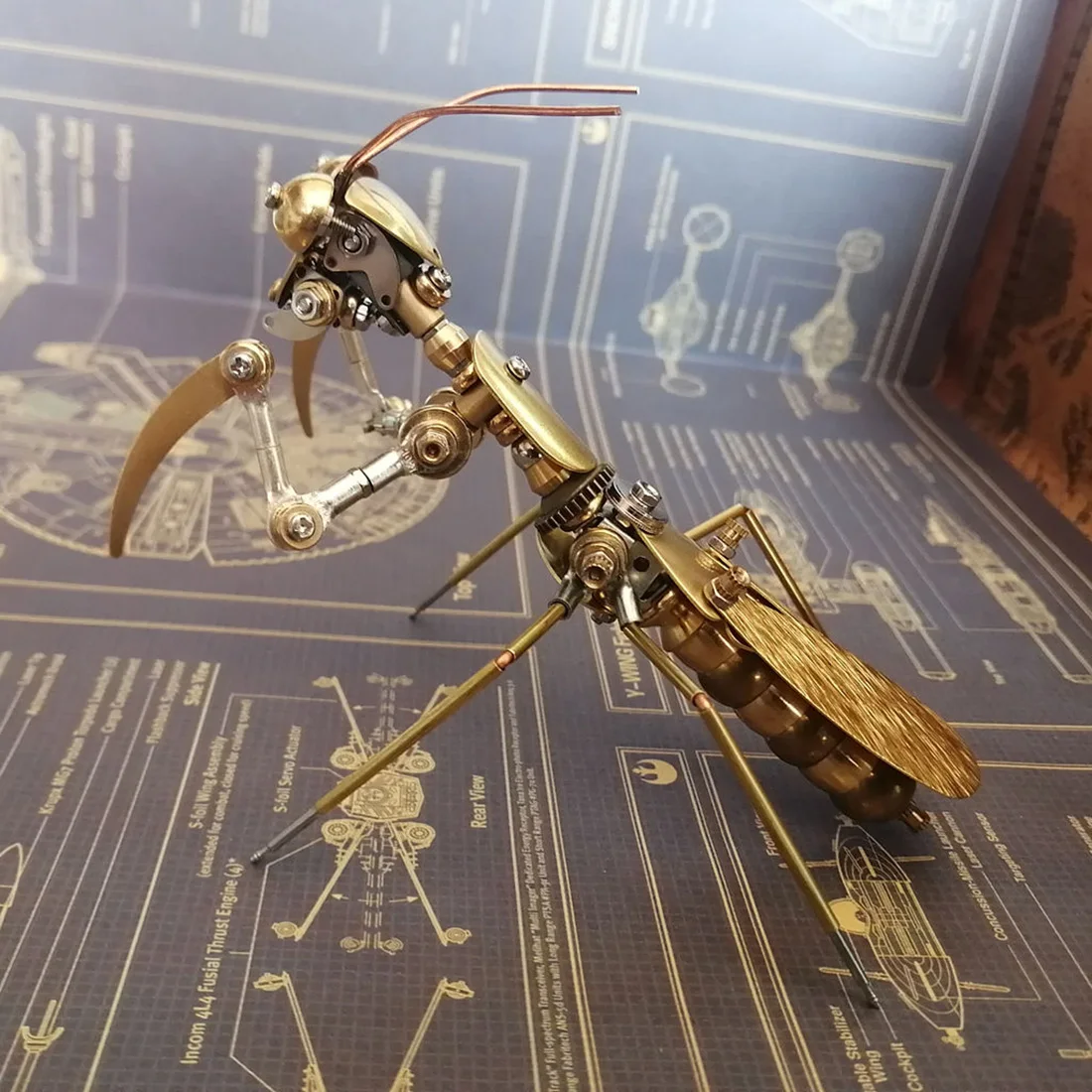 

3D Metal Mechanical Insects Model Handmade Crafts Finished Version- Mantis