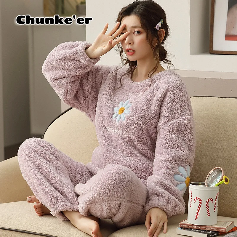 2021 New Women's Long Sleeve Thickened Flannel Pink Pajamas Girl's Oversize Loose Coral Velvet Housewear pajama sets