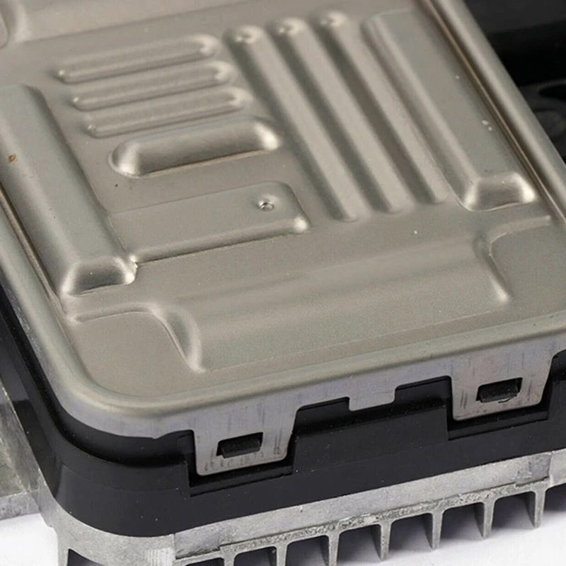 

Radiator Cooling Fan Control Module Relay ECU for Land Rover Freelander 2 /LR2 Volvo V70 S60 S80 XC70 XC60 940004202 940.0042.02