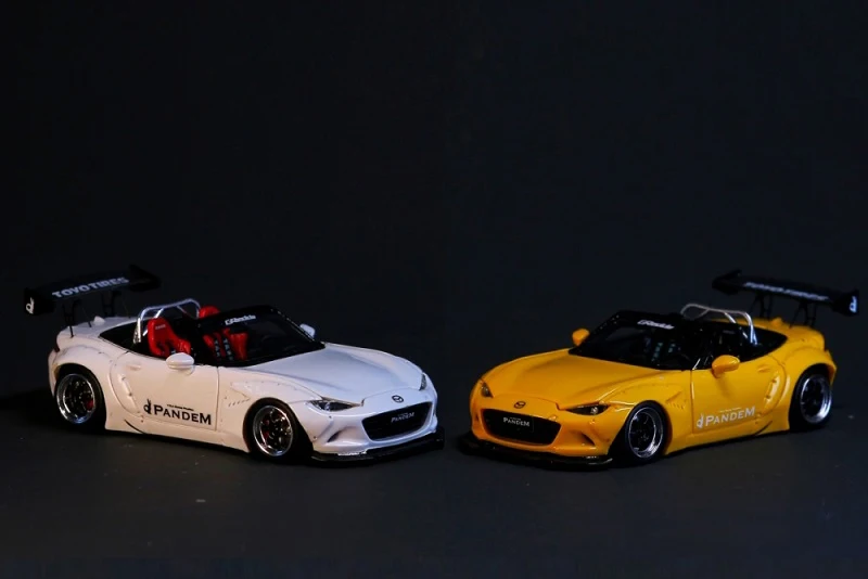 Модель автомобиля с литым давлением в уличном оружии 1:64 Mazda MX-5 Roadster Pandem Rocket Bunny |
