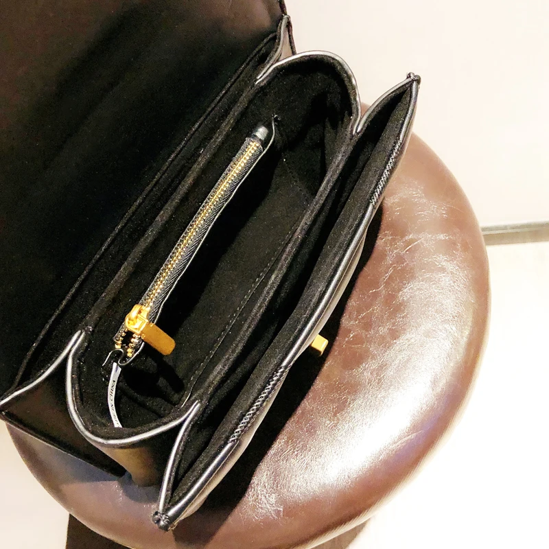 

Vintage Solid Color Small Square Bags for Women Classic Chain Shoulder Messenger Bag High-quality Genuine Leather Crossbody Bags