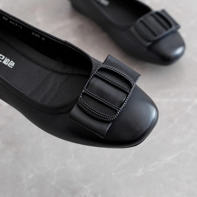 Туфли женские на плоской подошве повседневные лоферы мягкие мокасины без