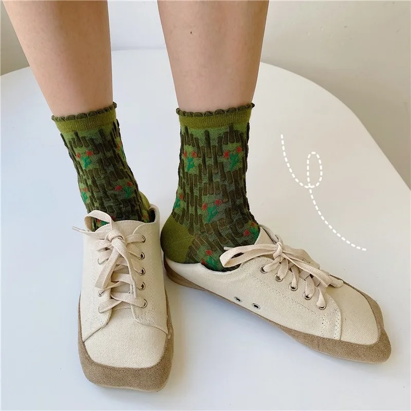

New Hot Floral Print Harajuku Retro Vintage Women Socks Korean Fashion Japanese Kawaii Girls Cute Sock for Christmas Gift