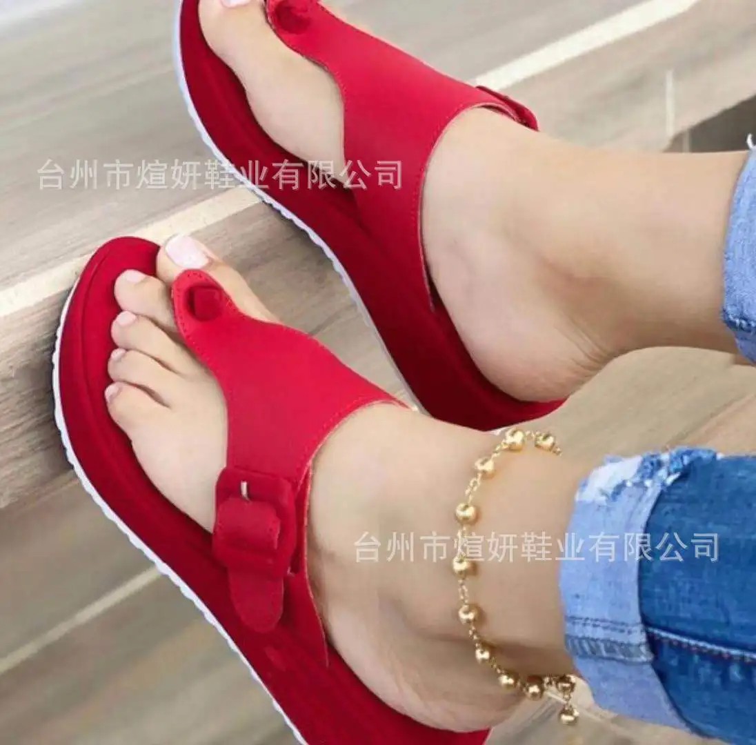 

Female Shoes Big Size Slippers Women Summer Med Platform Slides Rubber Flip Flops 2021 Hawaiian Beach Rome PU Hoof Heels Fabric