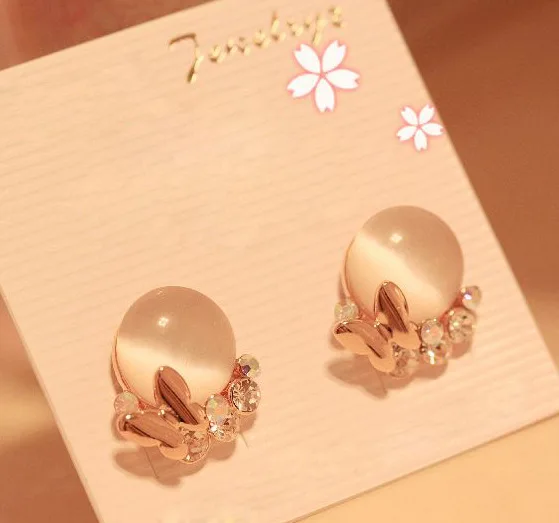 Женские серьги с опалом и бабочками в японском Южно Корейском стиле