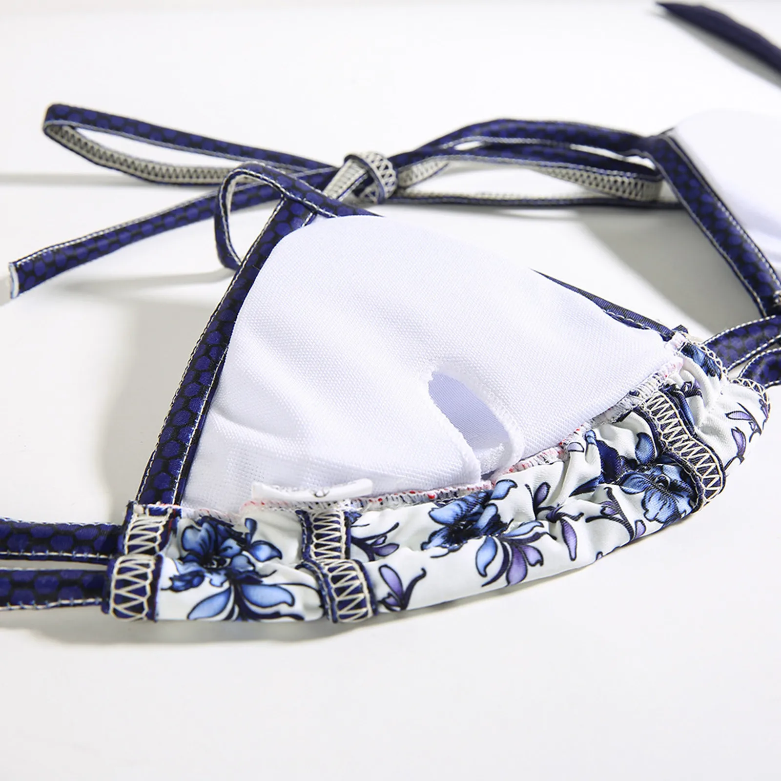 

Women Sexy Two-Piece Bikini Bandage Printing Strapless Halter Swimwear Swimsuit Beachwear Set 2021 E1