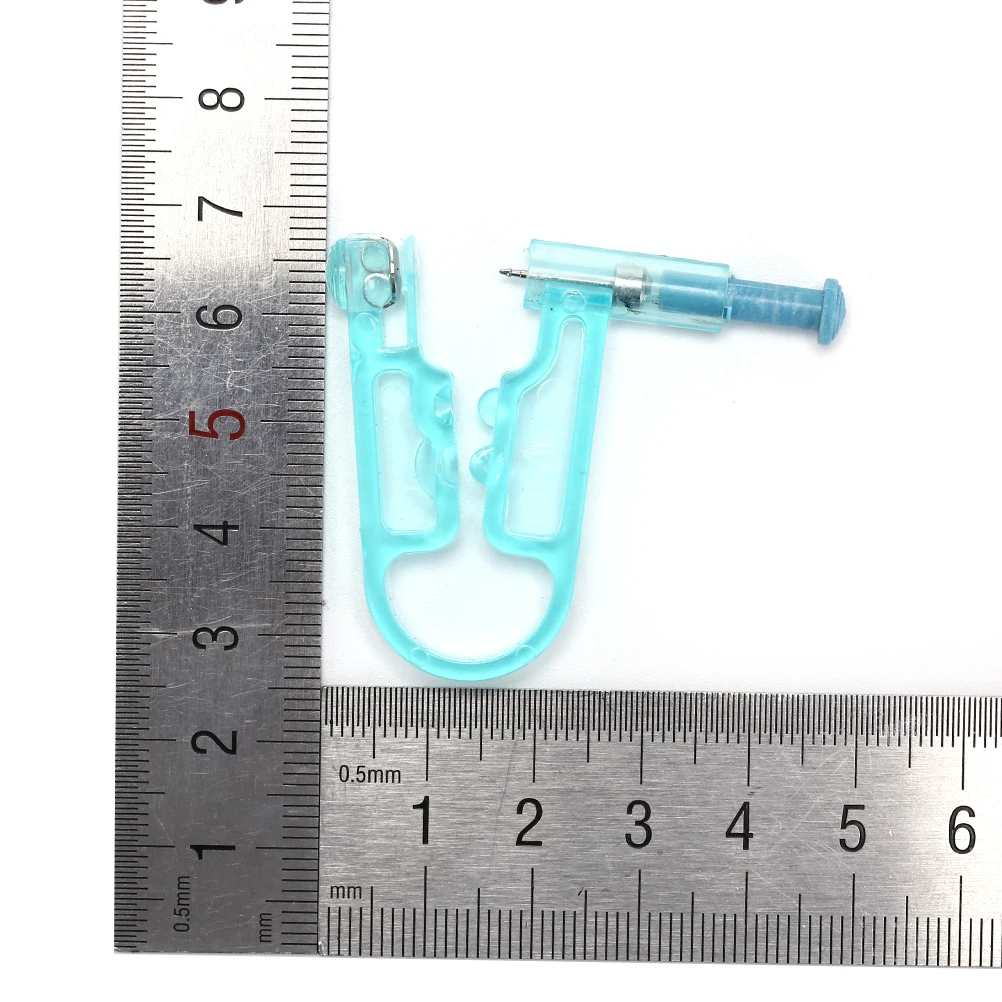 

1 Set No Pain Ear Piercing Gun+Stainless Steel Stud Toiletry Kits Top Safety Ear Piercing Kit Ear Care Tool