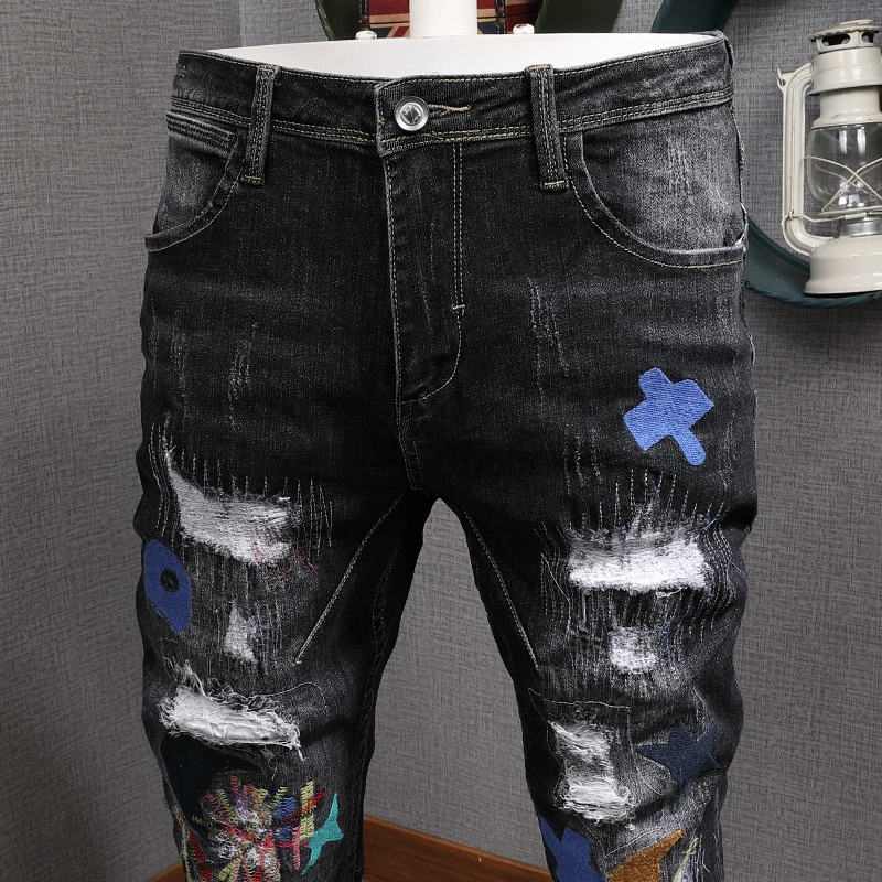 European American Street Fashion Men Jeans Elastic Slim Fit Ripped Jeans Men Embroidery Patch Designer Hip Hop Denim Punk Pants