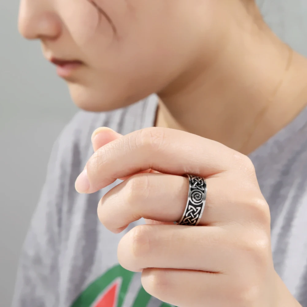 Кольцо-амулет унисекс из нержавеющей стали с позолоченным кристаллом | Украшения