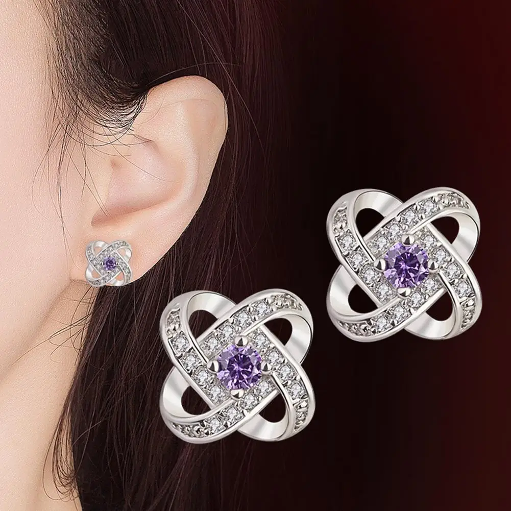 Милые женские серьги гвоздики с инкрустацией из циркония и горного хрусталя