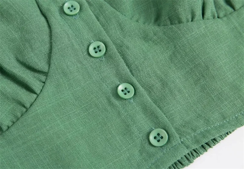 Женская укороченная блузка с воротником-стойкой и пуговицами спереди | одежда