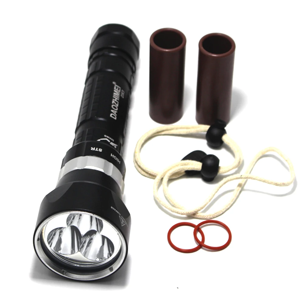 en Ucuz 8000LM Sualtı XM-L2x4 LED Dalış El Feneri Torch Fener Su Geçirmez Güçlü ışık Lamba Aydınlatma + 26650 Pil + şarj Cihazı