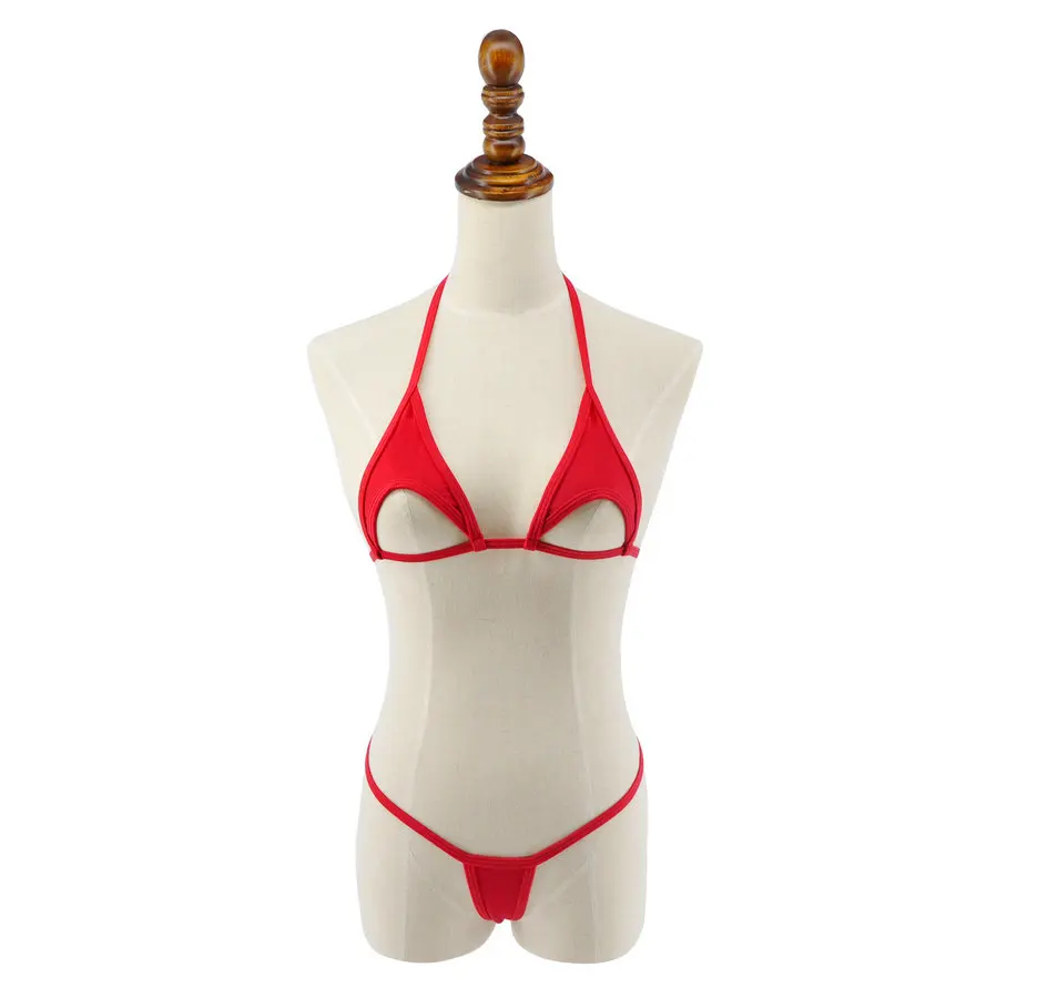 Маған сасық шұлықтарды иіскеуге мәжбүр етті