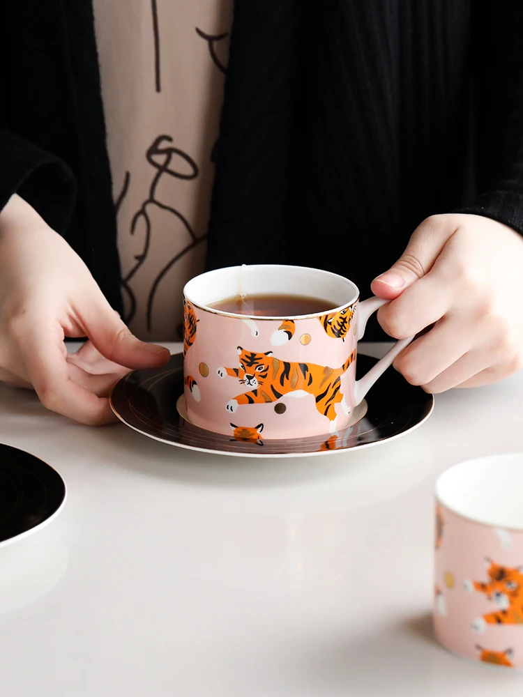 300 мл Роскошные чайные кофейные чашки королевские матовые керамические