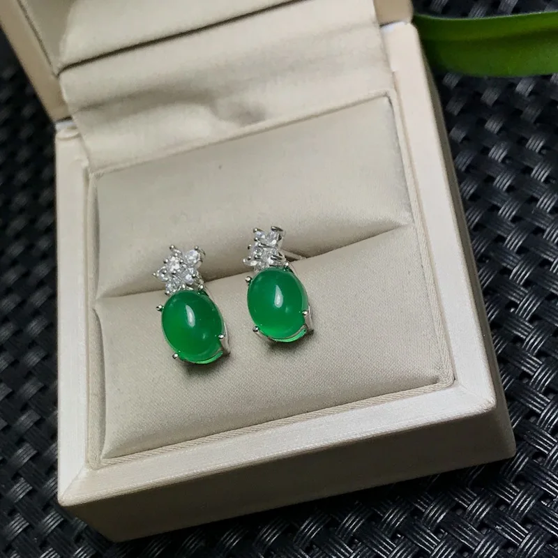 Натуральные зеленые серьги из халцедона серебряные популярный стиль