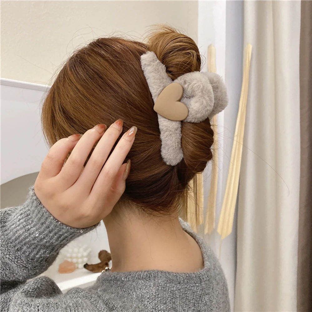

Winter Fur Hair Clip for Women Plush Catch Clip Hair Female Headdress Korea Jewelry Womens Cute Hair Accessories Headband Girl